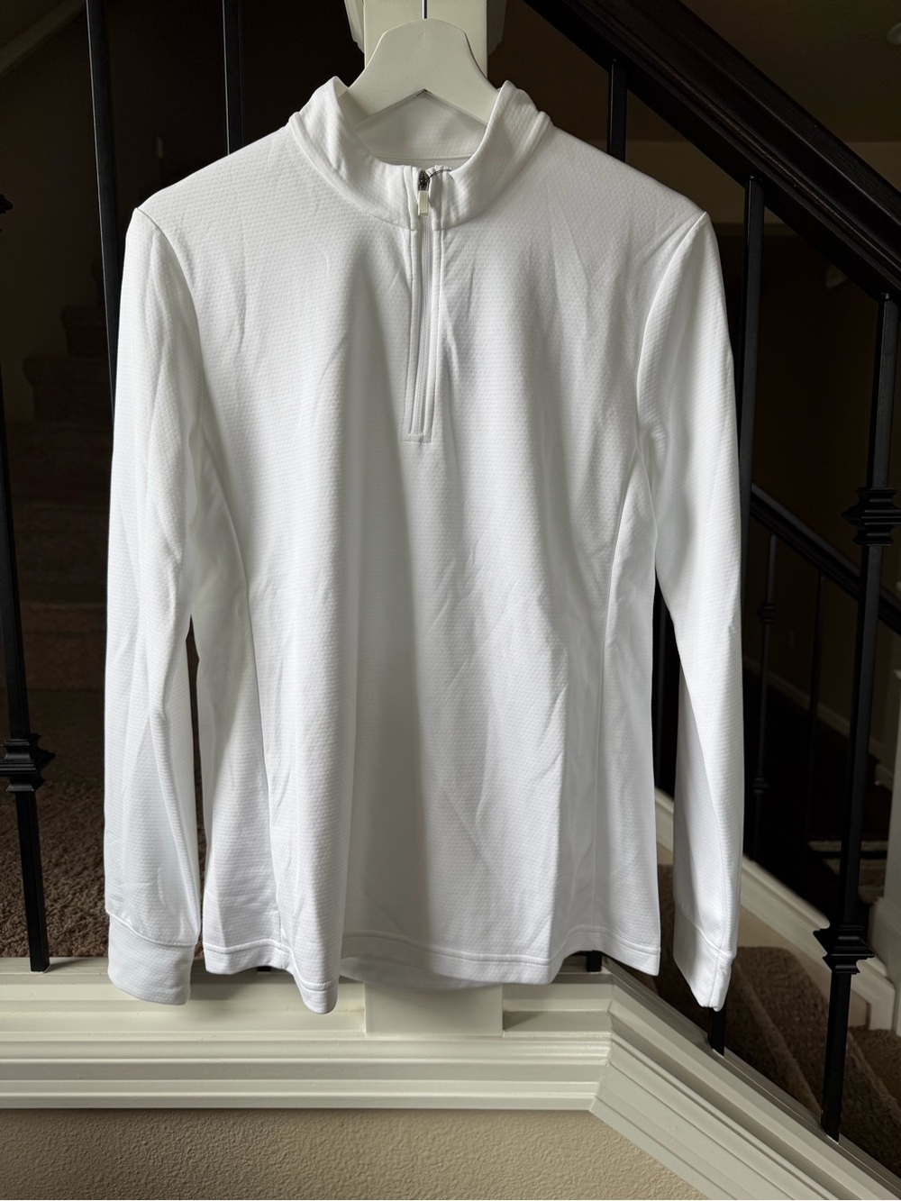 Nike women UPF 40+ DRI-FIT White Quarter-Zip Long Sleeve Top